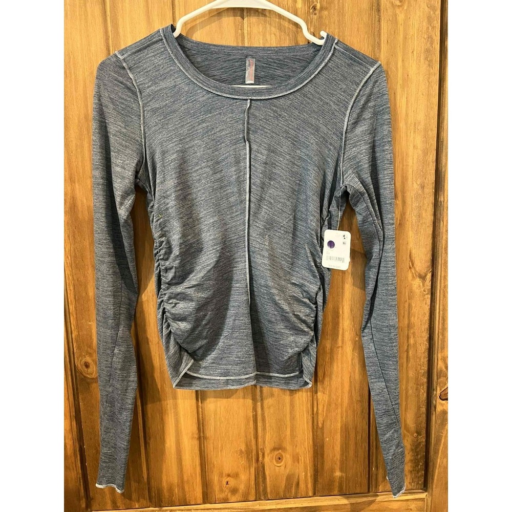 Free People Movement Right on Run Long Sleeve Size Extra Small Blue Stone NWT